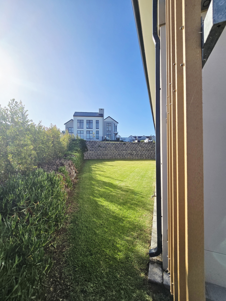 4 Bedroom Property for Sale in Kingswood Golf Estate Western Cape
